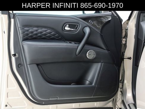 Used 2023 INFINITI QX80 4WD image 19