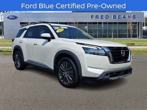 Used 2022 Nissan Pathfinder SL w/ SL Premium Package AWD/4WD image 1