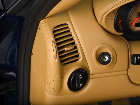 Used 2002 Porsche 911 Turbo AWD/4WD image 9