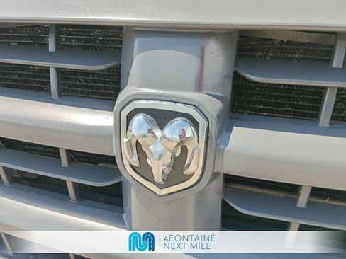 Used 2026 RAM ProMaster 2500 w/ Convenience Group FWD image 9
