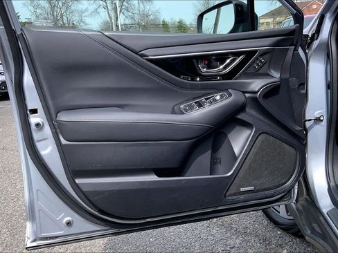 Used 2025 Subaru Outback Touring image 23