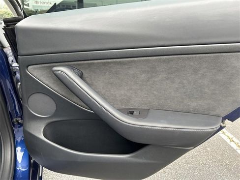 Used 2023 Tesla Model 3 Standard Range image 13