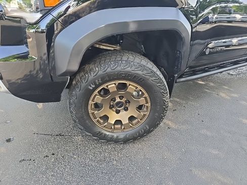 Certified 2024 Toyota Tacoma 4x4 Double Cab Hybrid image 2