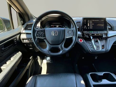 Used 2023 Honda Odyssey Sport image 8