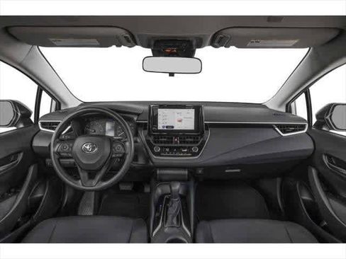Used 2025 Toyota Corolla LE image 5