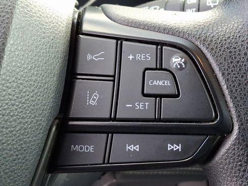 Certified 2022 Toyota Sienna LE image 23