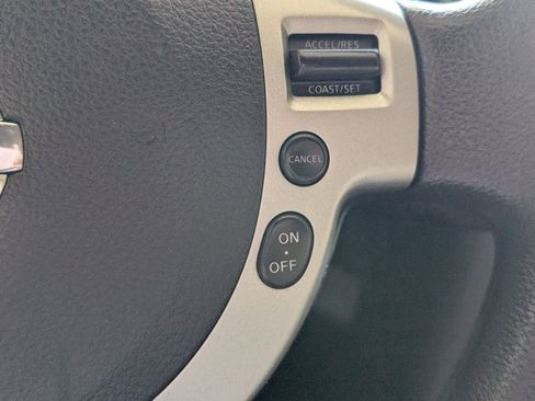 Used 2011 Nissan Rogue S image 16