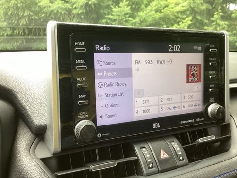Used 2021 Toyota RAV4 XSE AWD/4WD image 15