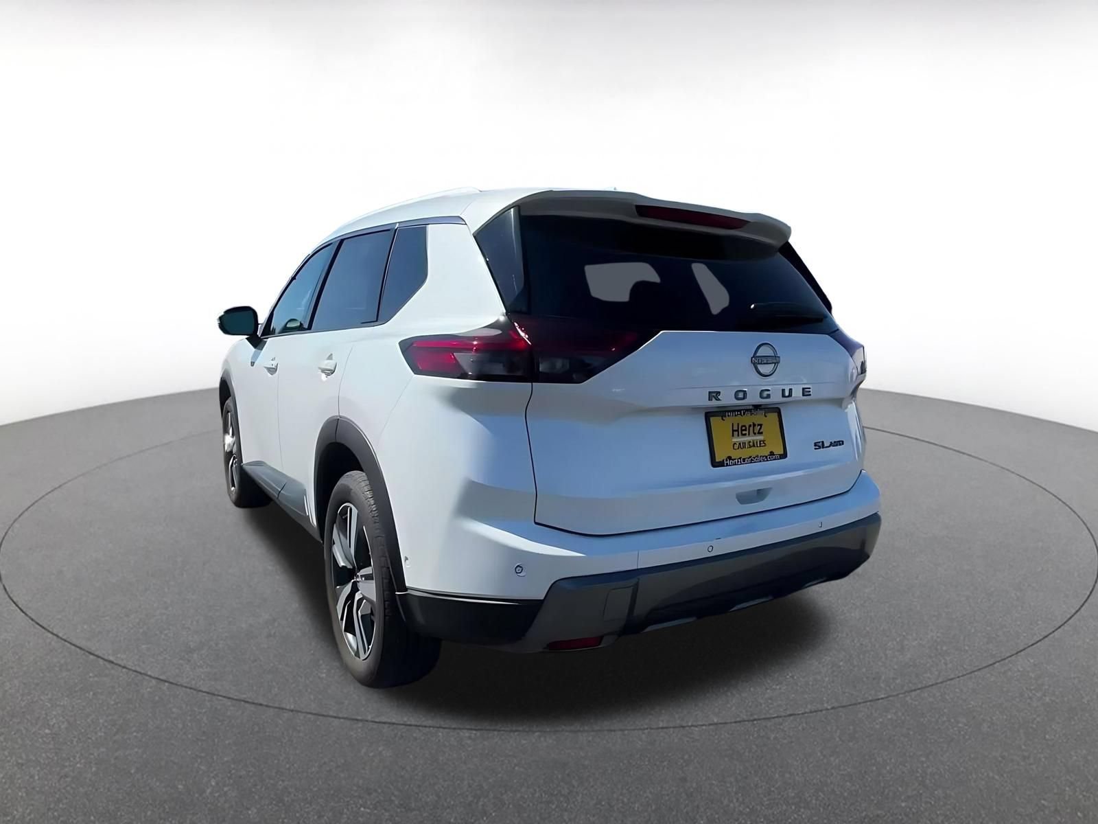 Used 2026 Nissan Rogue SL AWD/4WD image 10