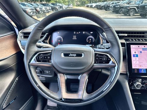 New 2025 Jeep Grand Cherokee Summit w/ Adv Protech Group IV image 16