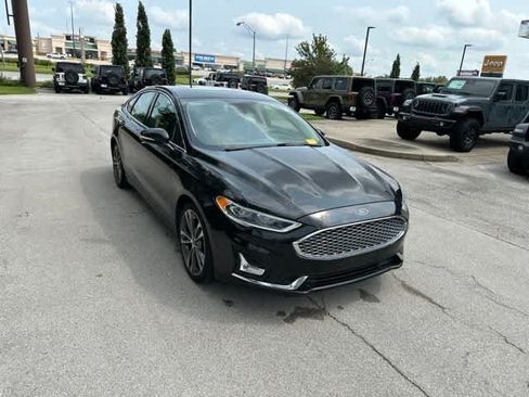 Used 2020 Ford Fusion Titanium FWD image 22