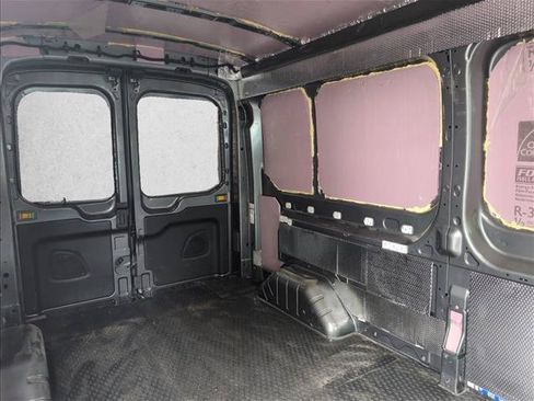 Used 2023 Ford Transit 250 Medium Roof RWD image 21