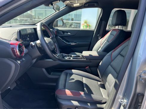 Used 2025 Chevrolet Equinox RS AWD/4WD image 26