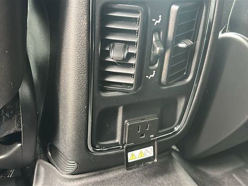 Used 2021 Jeep Grand Cherokee Laredo X image 26