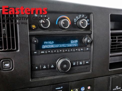 Used 2021 Chevrolet Express 2500 w/ Driver Convenience Package RWD image 19