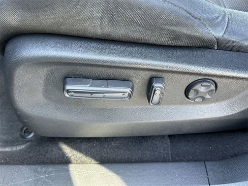 Used 2018 Honda CR-V EX image 22