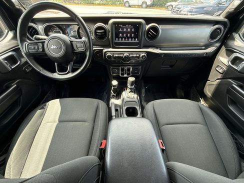 Used 2021 Jeep Wrangler Unlimited Sport AWD/4WD image 23
