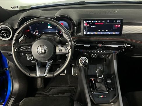 Used 2024 Alfa Romeo Tonale Veloce image 14