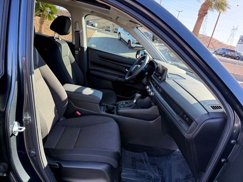 Used 2024 Honda CR-V EX image 13