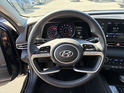 Used 2023 Hyundai Elantra SEL image 23