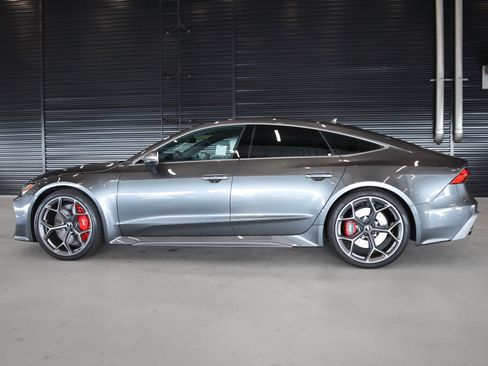 Used 2025 Audi RS 7 Performance image 12