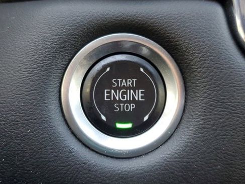 Used 2024 GMC Canyon Elevation w/ Convenience Package image 22