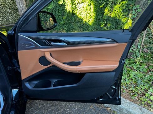 Used 2023 BMW X4 M40i w/ Premium Package image 24