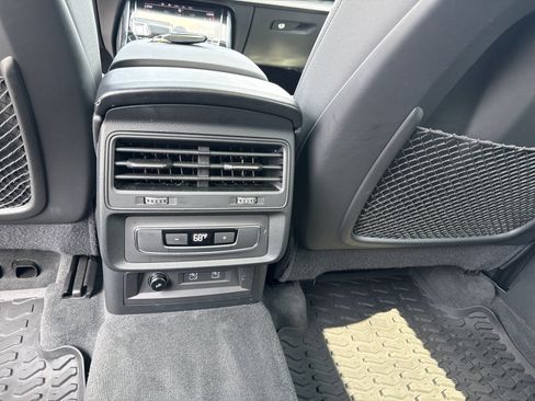 Used 2021 Audi Q7 3.0T Premium w/ Convenience Package AWD/4WD image 39