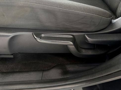 Used 2022 Honda HR-V LX image 21
