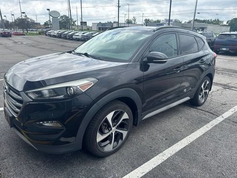 Used 2018 Hyundai Tucson Value FWD image 1