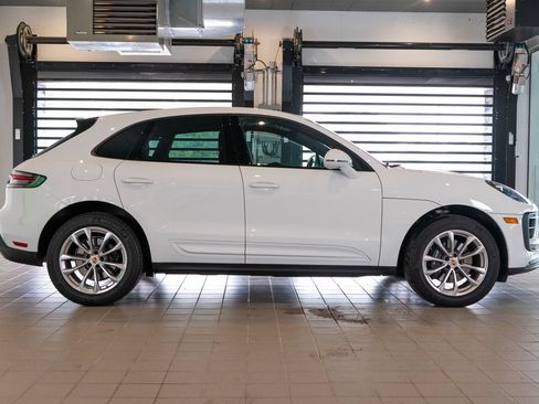 Certified 2026 Porsche Macan AWD/4WD image 10