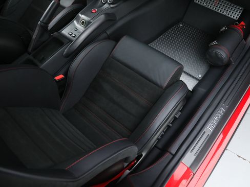 Used 2011 Ferrari 599 GTO RWD image 31