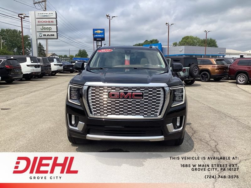 Certified 2022 GMC Yukon Denali w/ Denali Premium Package AWD/4WD image 2