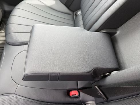 New 2026 Mercedes-Benz E 450 4MATIC Sedan image 17