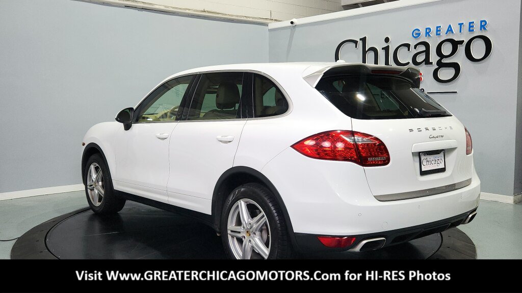 Used 2014 Porsche Cayenne Platinum Edition AWD/4WD image 9