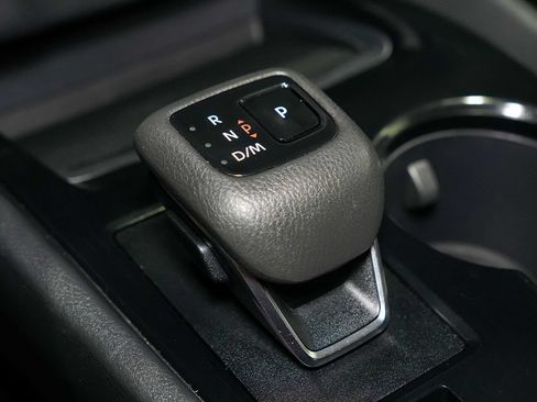 Used 2023 Nissan Rogue S FWD image 13