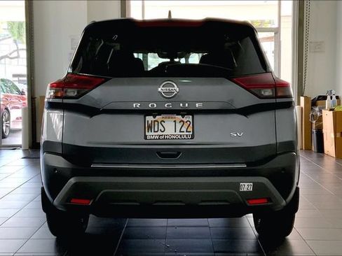 Used 2021 Nissan Rogue SV FWD image 4