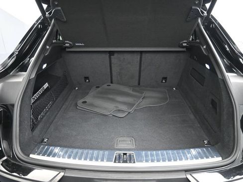 Certified 2025 Porsche Cayenne Coupe AWD/4WD image 27