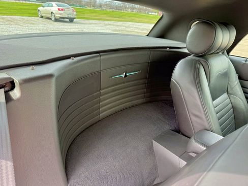 Used 2002 Ford Thunderbird image 15