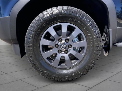 Used 2025 Toyota Land Cruiser w/ Premium Package image 11