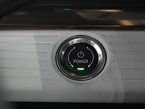 New 2025 GMC Hummer EV 2X w/ LPO, Dark Essentials Package image 25