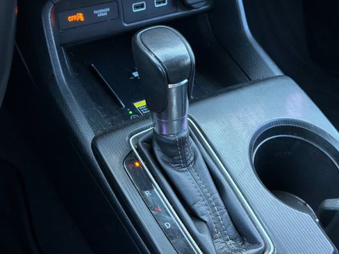Used 2024 Honda Civic Touring image 20
