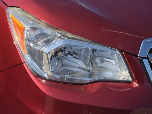 Used 2015 Subaru Forester 2.5i Premium w/ All-Weather Package AWD/4WD image 5