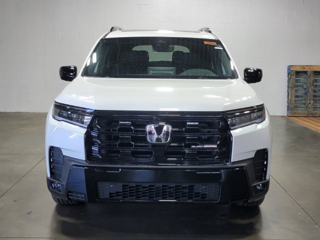 New 2026 Honda Pilot Black Edition image 3