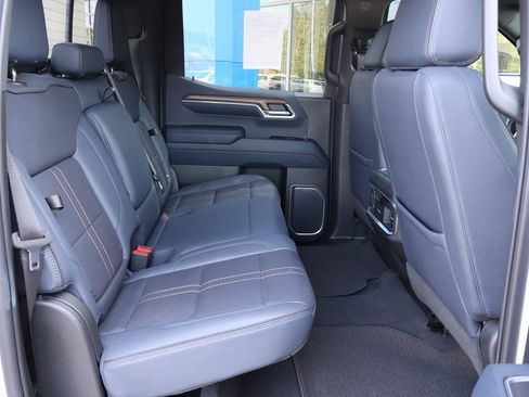 Used 2023 Chevrolet Silverado 1500 High Country w/ Z71 Off-Road Package image 21