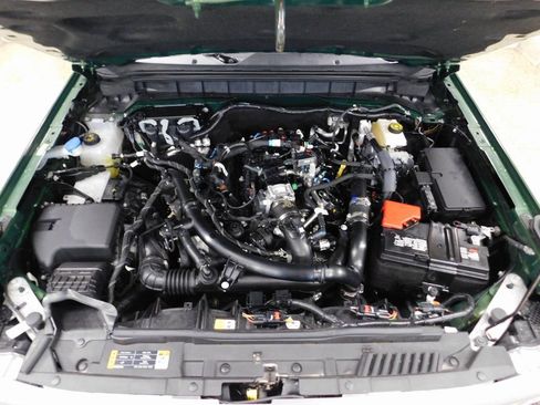 Used 2024 Ford Bronco Badlands image 15