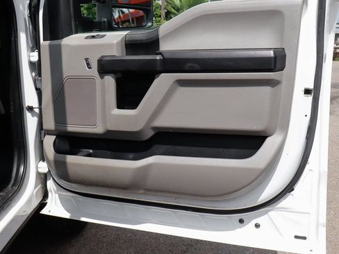 Used 2017 Ford F350 XL w/ Power Equipment Group image 32