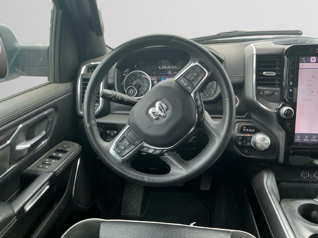 Used 2025 RAM 1500 Laramie AWD/4WD image 12