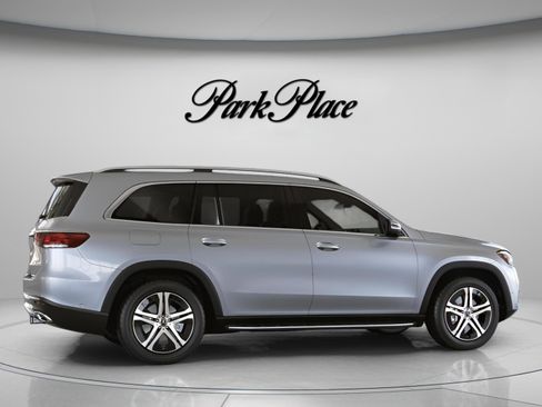 Certified 2022 Mercedes-Benz GLS 450 4MATIC image 24