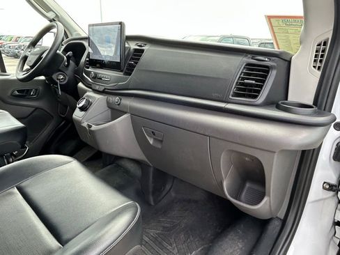 Used 2022 Ford E-Transit Medium Roof w/ Load Area Protection Package image 24